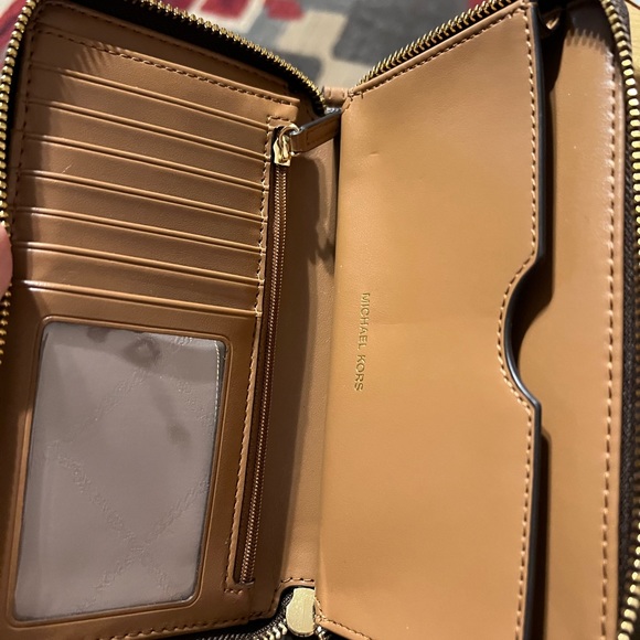 Large Leather Smartphone Wristlet - Picture 2 of 3